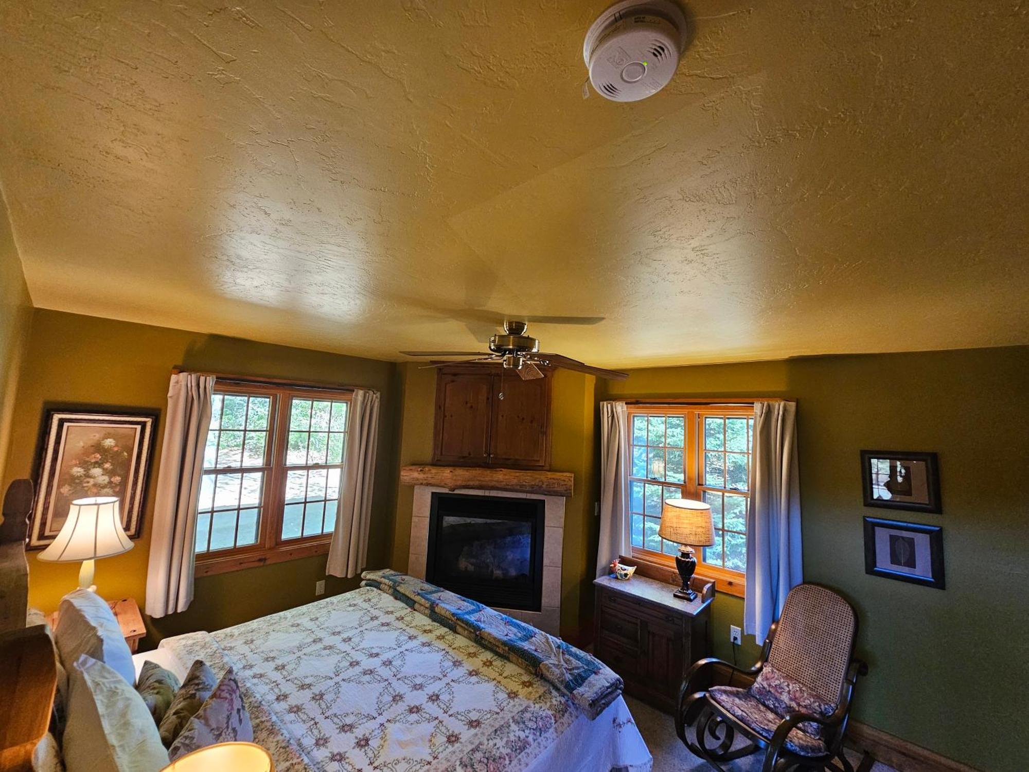 Chanticleer Cabins Sturgeon Bay Bagian luar foto